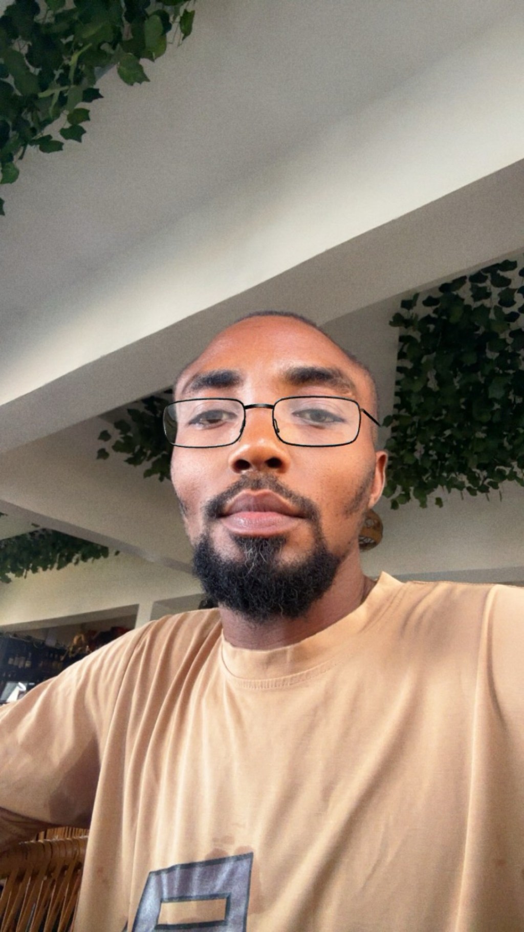 Why Offline Businesses Still Make Sense in a World Obsessed With Online&nbsp;Money